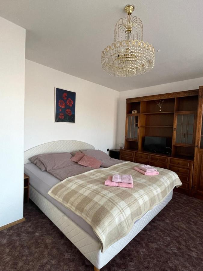 Apartmaji Mojca Guest House Križe Екстериор снимка